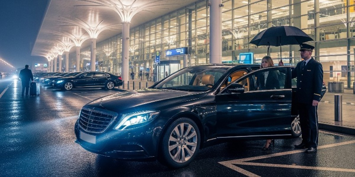 Why 24-Hour Airport Transfers Make International Travel Smoother