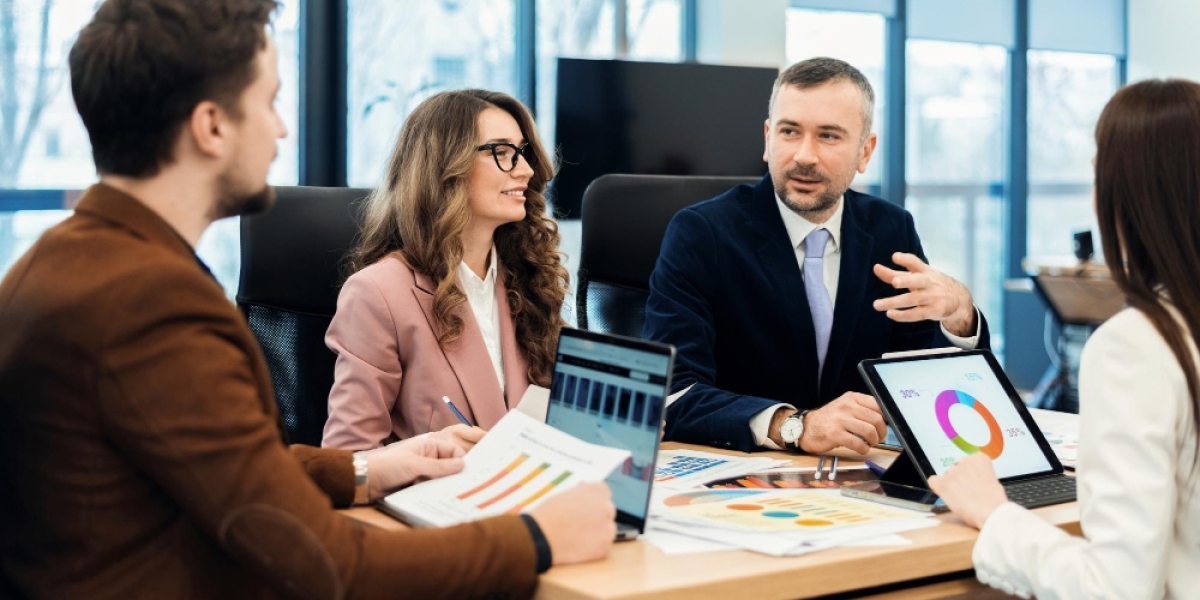 Top Tips for Maintaining Compliance with a Registered Investment Advisor License